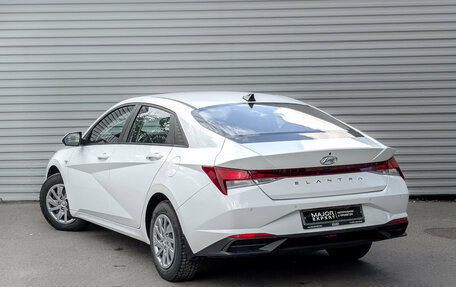 Hyundai Elantra, 2022 год, 2 000 000 рублей, 6 фотография