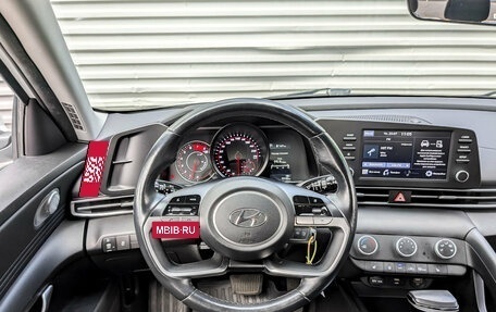 Hyundai Elantra, 2022 год, 2 000 000 рублей, 20 фотография