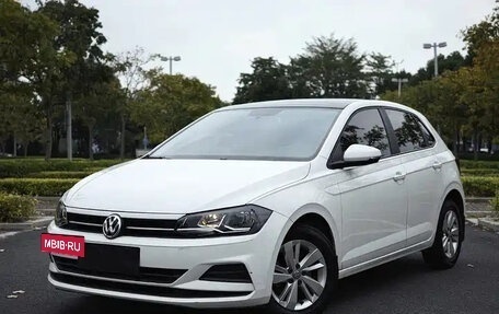 Volkswagen Polo, 2021 год, 990 222 рублей, 2 фотография
