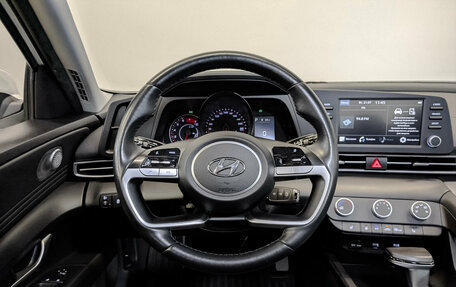 Hyundai Elantra, 2022 год, 2 115 000 рублей, 21 фотография