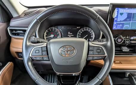 Toyota Highlander, 2023 год, 4 610 000 рублей, 23 фотография