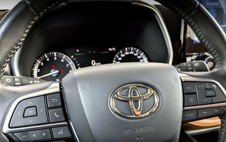 Toyota Highlander, 2023 год, 4 610 000 рублей, 27 фотография