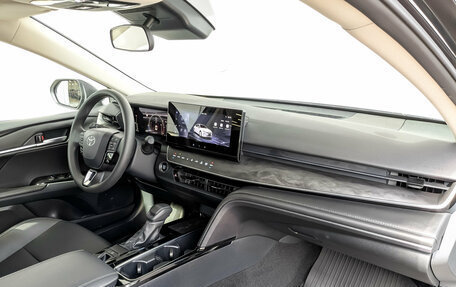 Toyota Camry, 2025 год, 4 200 000 рублей, 11 фотография