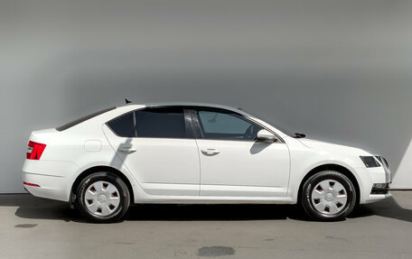 Skoda Octavia, 2019 год, 1 852 500 рублей, 4 фотография