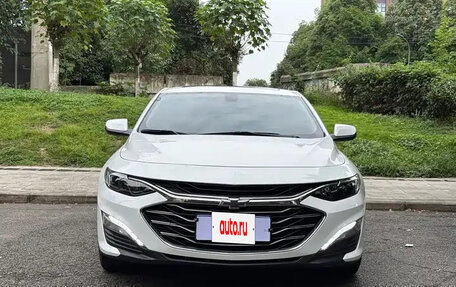 Chevrolet Malibu IX, 2022 год, 1 490 222 рублей, 2 фотография