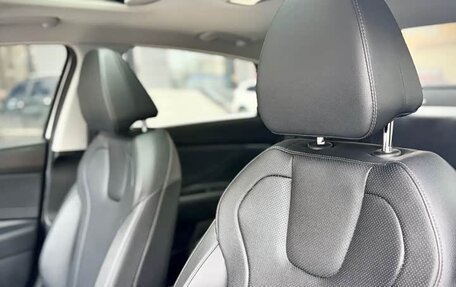 Hyundai Elantra, 2023 год, 1 290 007 рублей, 15 фотография