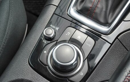 Mazda Axela, 2015 год, 1 099 000 рублей, 19 фотография