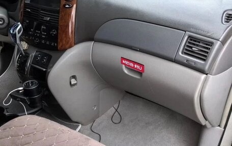Toyota Sienna II рестайлинг, 2004 год, 1 300 000 рублей, 12 фотография