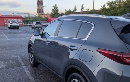 KIA Sportage IV рестайлинг, 2020 год, 2 400 000 рублей, 5 фотография