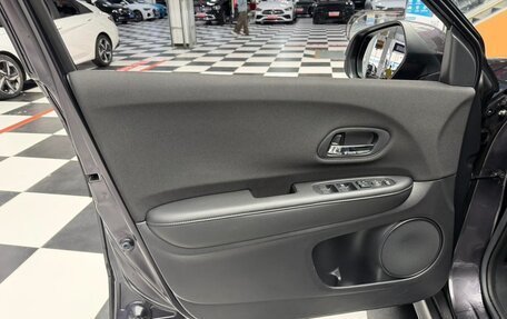 Honda Vezel, 2022 год, 1 205 000 рублей, 8 фотография