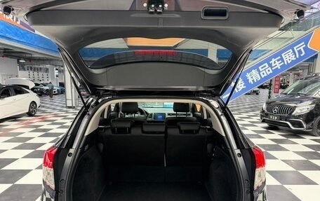 Honda Vezel, 2022 год, 1 205 000 рублей, 16 фотография