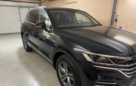 Volkswagen Touareg III, 2019 год, 6 000 000 рублей, 5 фотография