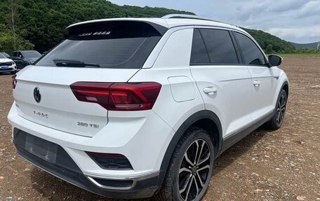 Volkswagen T-Roc I, 2022 год, 1 900 000 рублей, 4 фотография