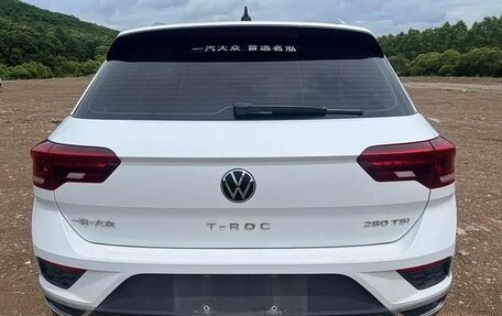 Volkswagen T-Roc I, 2022 год, 1 900 000 рублей, 5 фотография