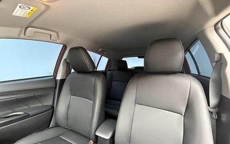 Toyota Yaris, 2022 год, 980 000 рублей, 17 фотография