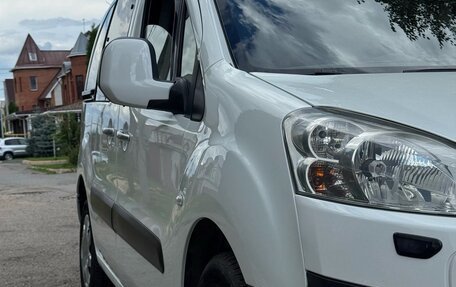 Peugeot Partner II рестайлинг 2, 2010 год, 630 000 рублей, 2 фотография