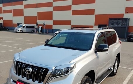 Toyota Land Cruiser Prado 150 рестайлинг 2, 2014 год, 4 100 000 рублей, 1 фотография
