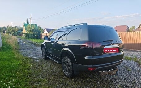 Mitsubishi Pajero Sport II рестайлинг, 2014 год, 2 200 000 рублей, 9 фотография