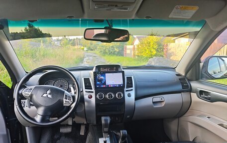 Mitsubishi Pajero Sport II рестайлинг, 2014 год, 2 200 000 рублей, 14 фотография
