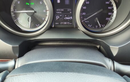 Toyota Land Cruiser Prado 150 рестайлинг 2, 2014 год, 4 100 000 рублей, 2 фотография