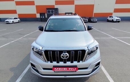 Toyota Land Cruiser Prado 150 рестайлинг 2, 2014 год, 4 100 000 рублей, 10 фотография