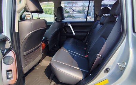 Toyota Land Cruiser Prado 150 рестайлинг 2, 2014 год, 4 100 000 рублей, 18 фотография