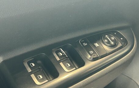 KIA Rio IV, 2018 год, 1 195 000 рублей, 7 фотография