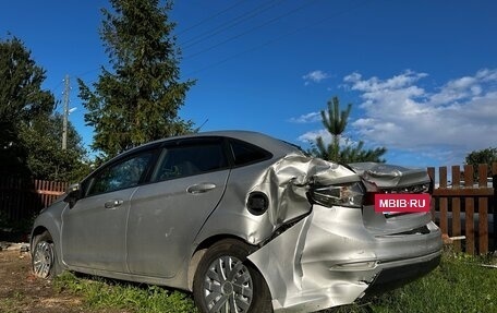 Ford Fiesta, 2015 год, 450 000 рублей, 3 фотография