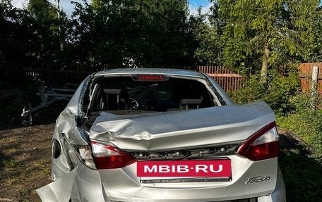 Ford Fiesta, 2015 год, 450 000 рублей, 4 фотография