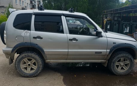 Chevrolet Niva I рестайлинг, 2004 год, 250 000 рублей, 4 фотография