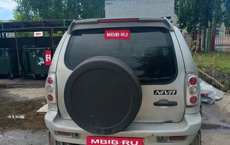 Chevrolet Niva I рестайлинг, 2004 год, 250 000 рублей, 2 фотография