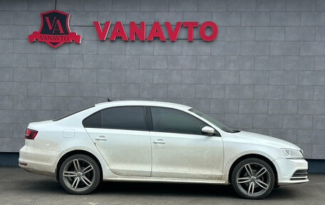 Volkswagen Jetta VI, 2016 год, 1 350 000 рублей, 4 фотография