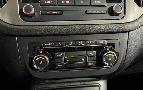 Volkswagen Tiguan I, 2011 год, 949 900 рублей, 18 фотография