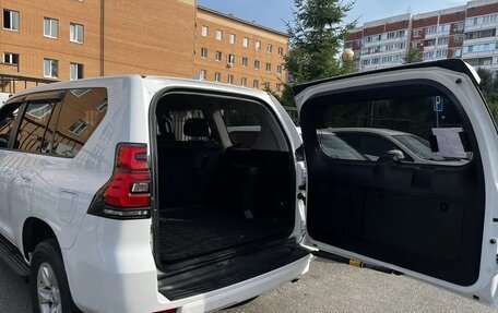 Toyota Land Cruiser Prado 150 рестайлинг 2, 2018 год, 5 000 000 рублей, 7 фотография
