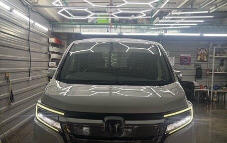 Honda Stepwgn IV, 2018 год, 2 650 000 рублей, 1 фотография