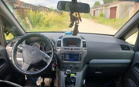 Opel Zafira B, 2006 год, 450 000 рублей, 10 фотография