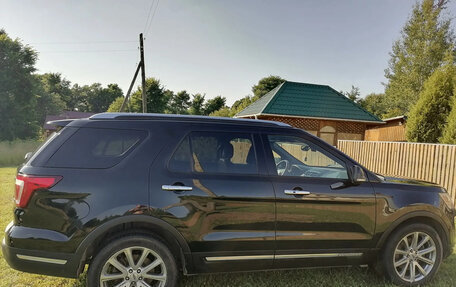 Ford Explorer VI, 2018 год, 3 500 000 рублей, 2 фотография