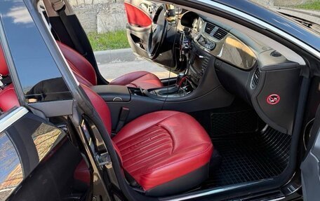 Mercedes-Benz CLS, 2010 год, 1 850 000 рублей, 19 фотография