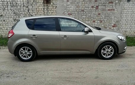 KIA cee'd I рестайлинг, 2010 год, 650 000 рублей, 7 фотография