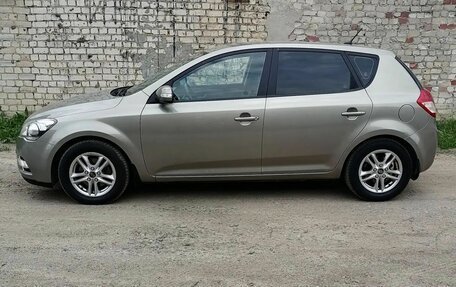 KIA cee'd I рестайлинг, 2010 год, 650 000 рублей, 17 фотография
