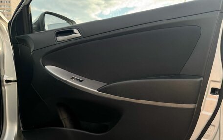 Hyundai Solaris II рестайлинг, 2016 год, 910 000 рублей, 21 фотография