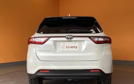 Toyota Harrier, 2020 год, 2 750 000 рублей, 4 фотография
