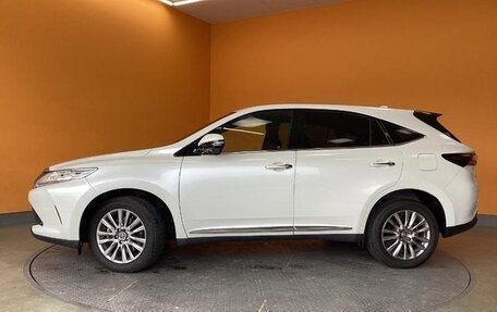 Toyota Harrier, 2020 год, 2 750 000 рублей, 2 фотография