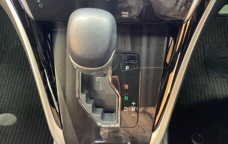 Toyota Harrier, 2020 год, 2 750 000 рублей, 16 фотография