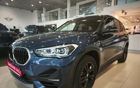 BMW X1, 2022 год, 3 200 000 рублей, 2 фотография