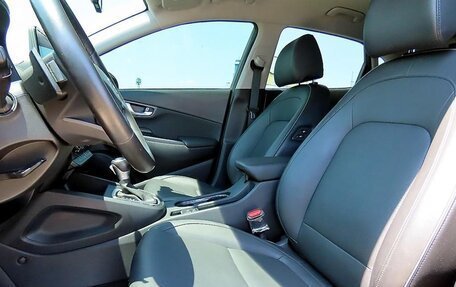 Hyundai Kona I, 2022 год, 1 767 000 рублей, 5 фотография