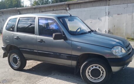 Chevrolet Niva I рестайлинг, 2006 год, 250 000 рублей, 3 фотография