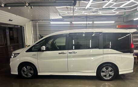Honda Stepwgn IV, 2018 год, 2 650 000 рублей, 3 фотография