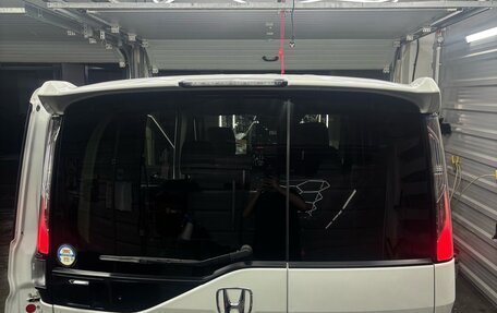 Honda Stepwgn IV, 2018 год, 2 650 000 рублей, 7 фотография