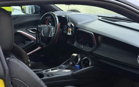 Chevrolet Camaro VI, 2017 год, 4 500 999 рублей, 6 фотография